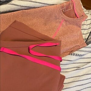 Figs Seamless underscrub Top and jogger pants in Pink